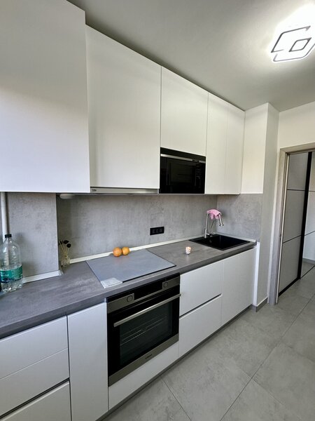 Drumul Taberei, vis a vis Auchan, bloc cu BRD an 1980