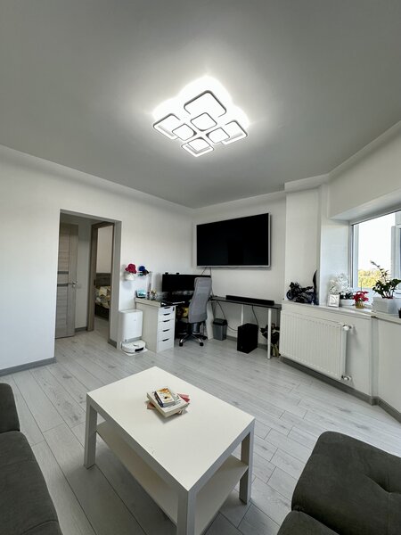 Drumul Taberei, vis a vis Auchan, bloc cu BRD an 1980